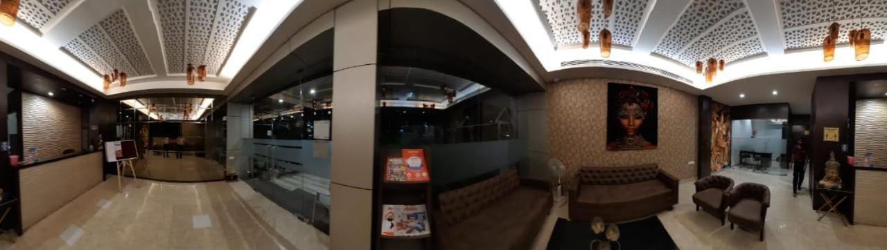 Hotel Yatri Nagpur Exteriör bild